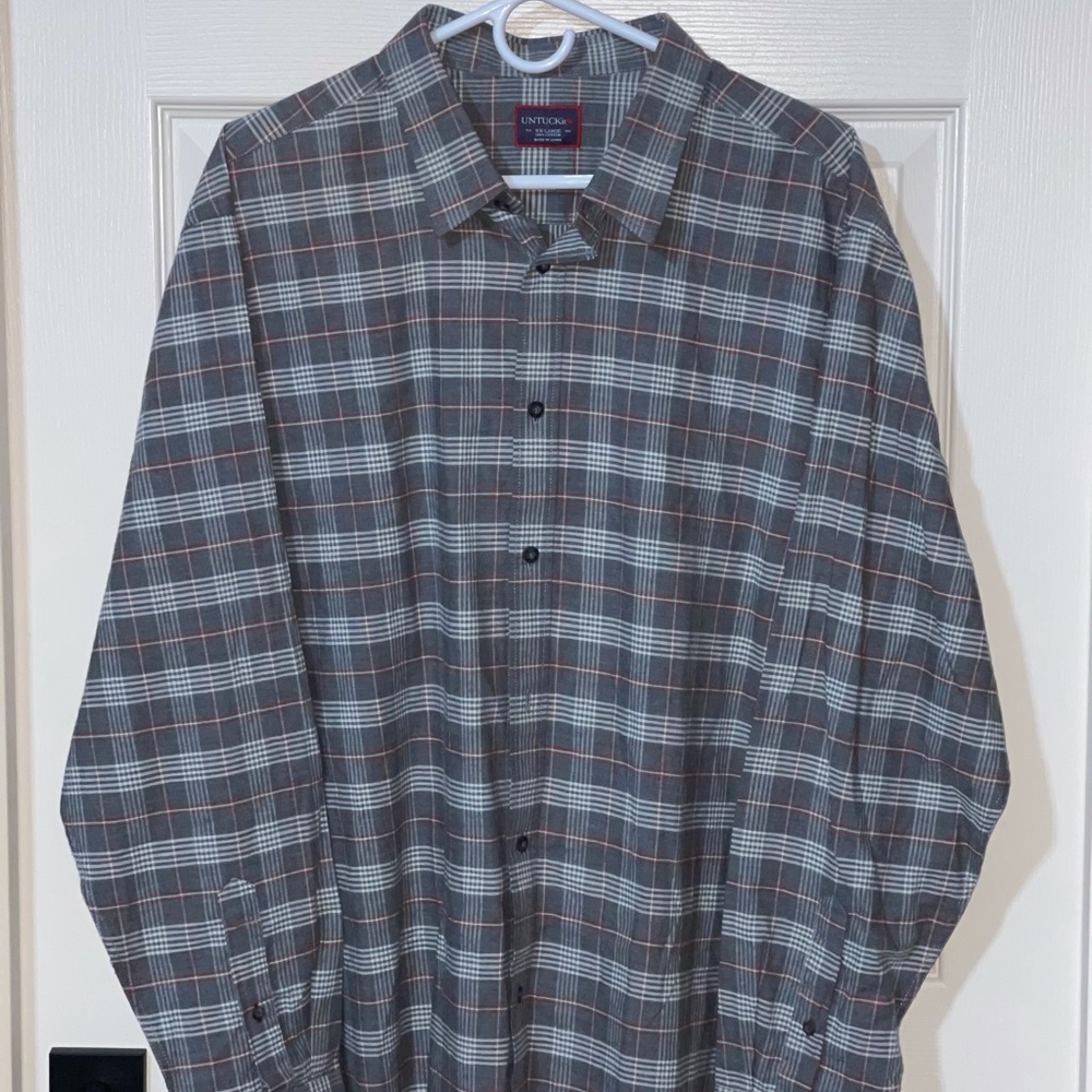BRAND NEW UNTUCKit shirt.
